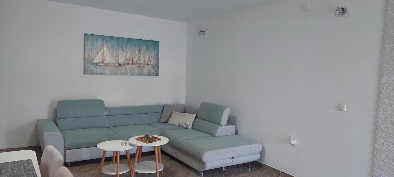 Apartmani Nikola โตรกีร์ ห้อง รูปภาพ